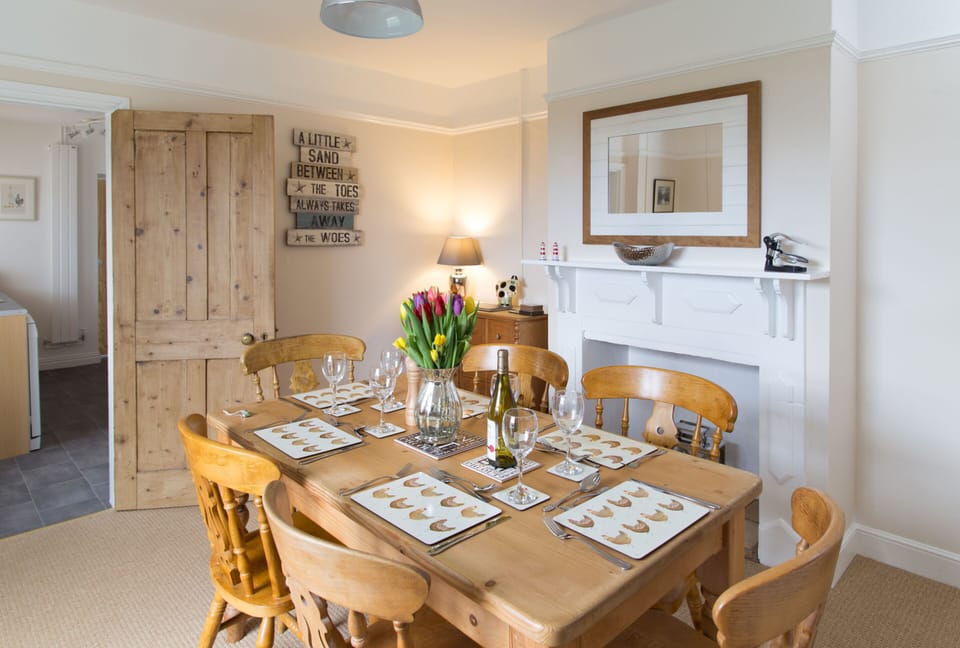 Dining room at Dune View