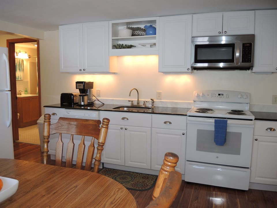 Kitchen and dining area