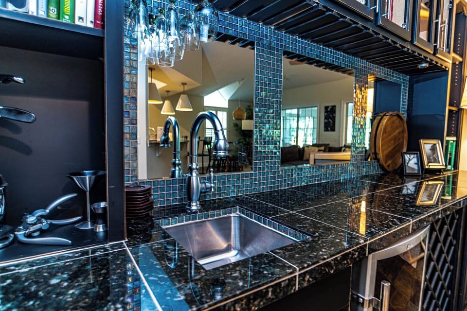 Mini Bar