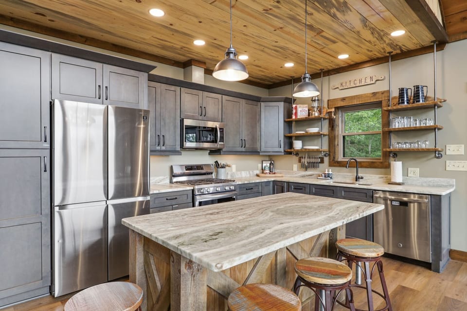 Fully stocked extra large Kitchen for those who love to cook!