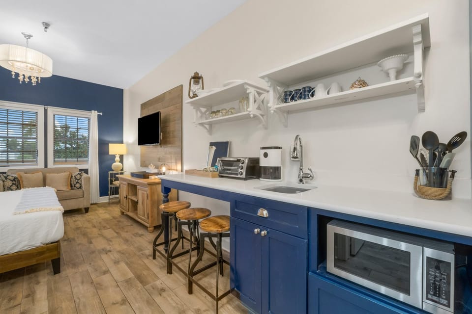 Kitchenette