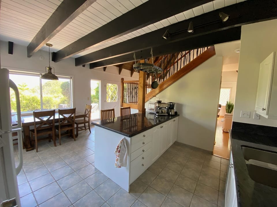Kitchen penisula