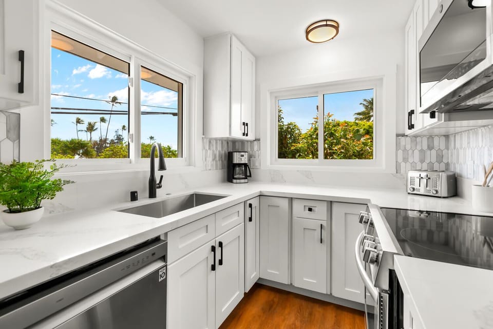 2ND UNIT KITCHEN