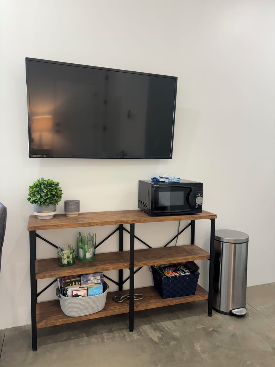 Large Smart tv