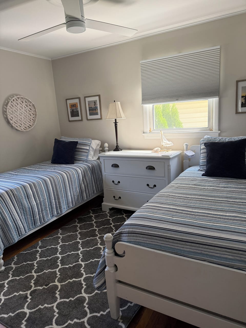 Back bedroom with twin beds and large closet