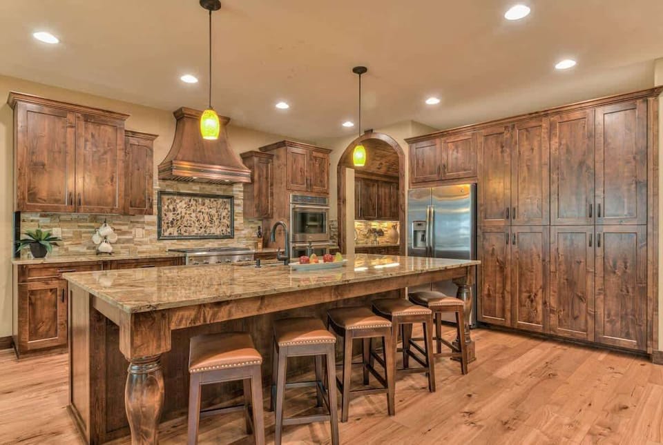 Kitchen/Island Seating