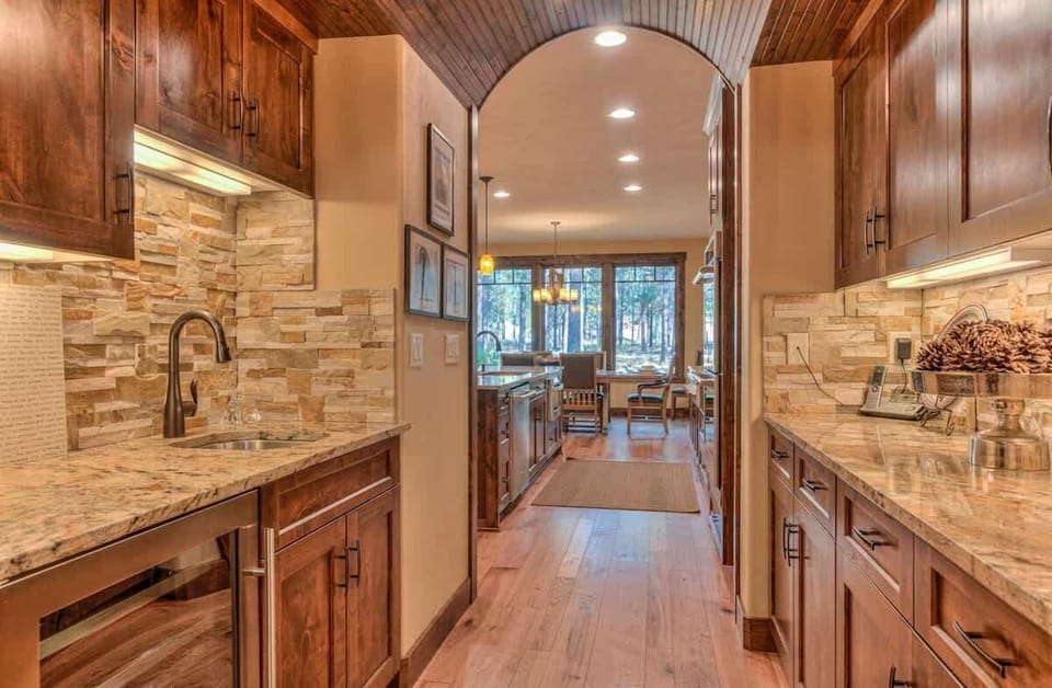 Butler Pantry