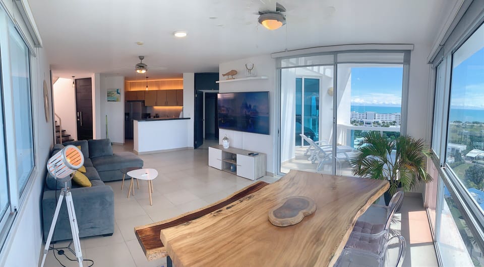 Dining room / Comedor 