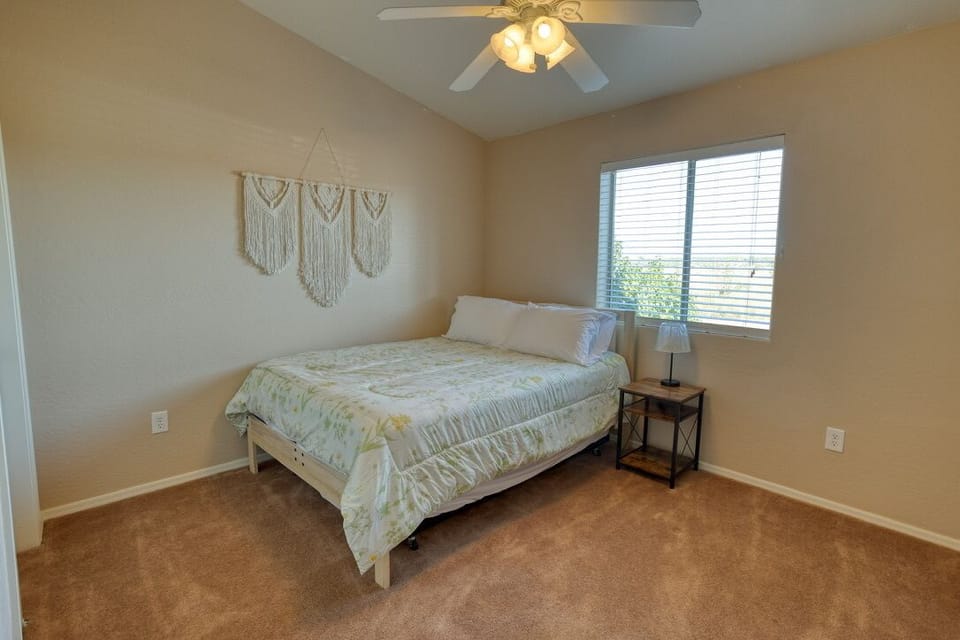 Second bedroom, queen bed and a twin trundle that can be pulled out.