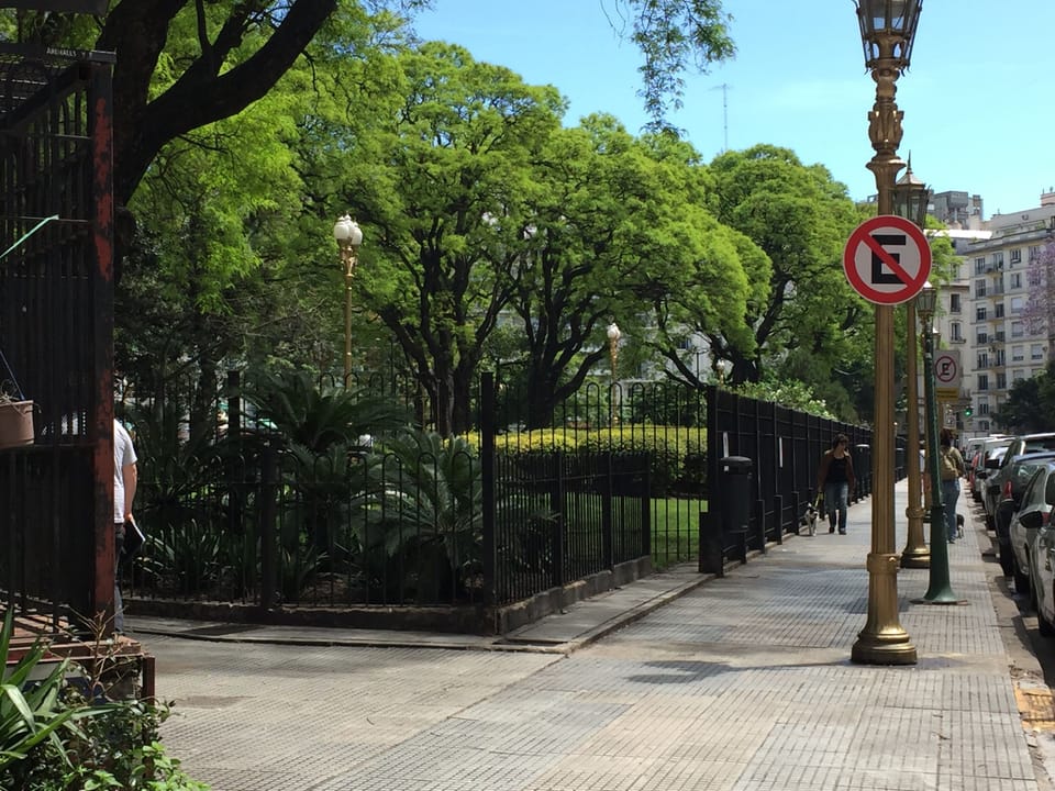 Plaza Vicente López