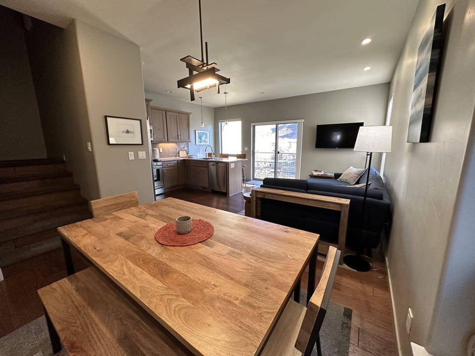 Comfortable, clean, modern furnishings