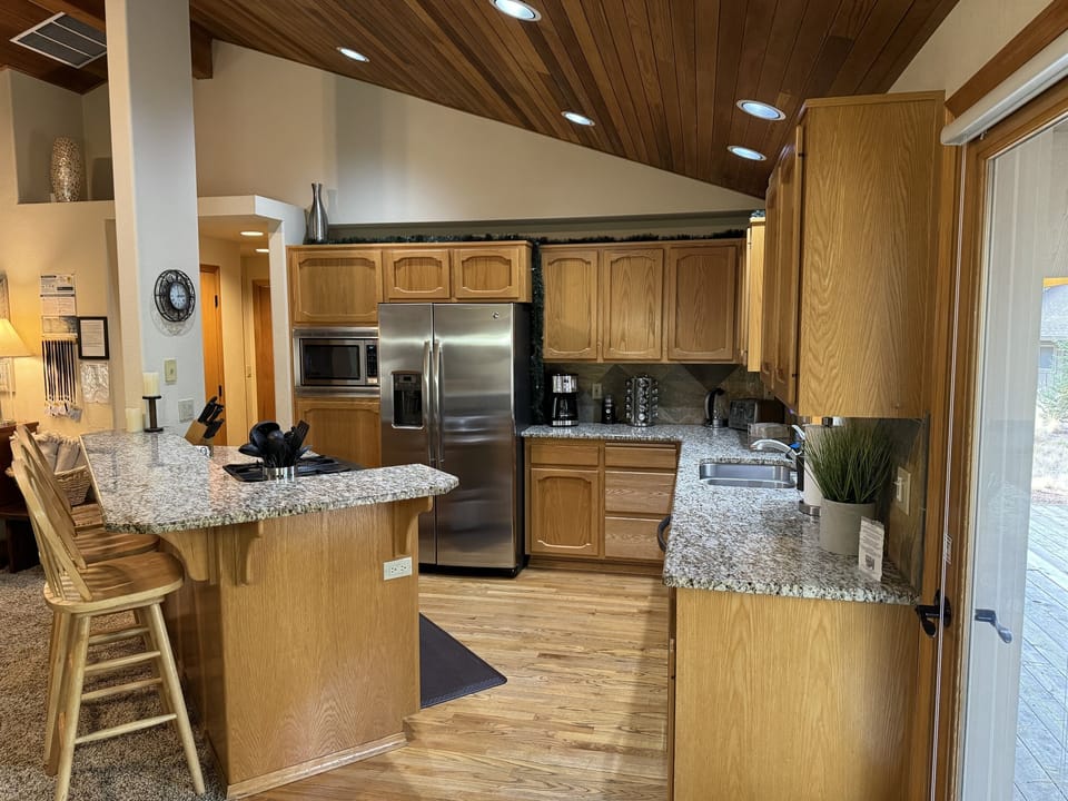 Large kitchen to prepare great meals