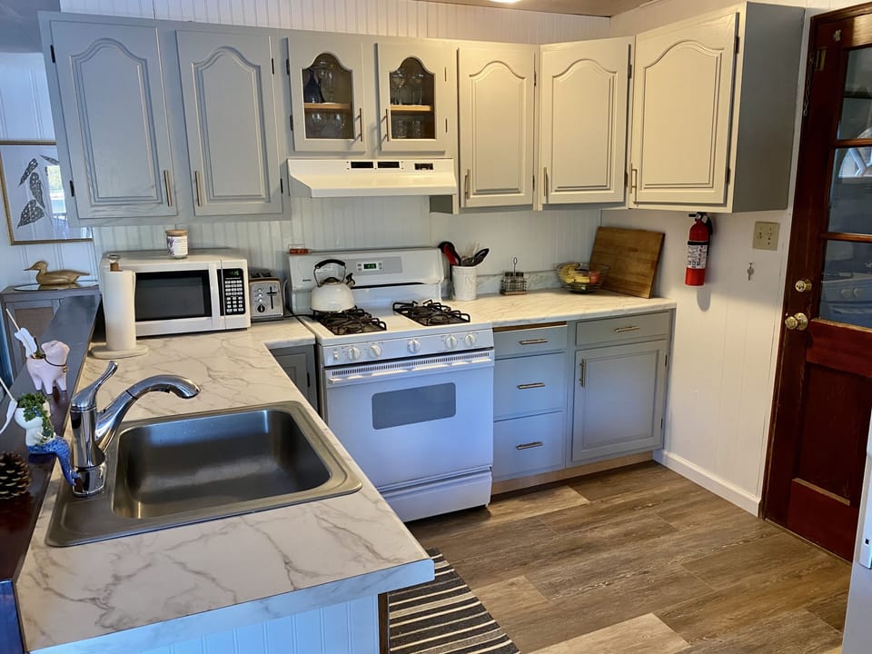 Fully stocked kitchen.