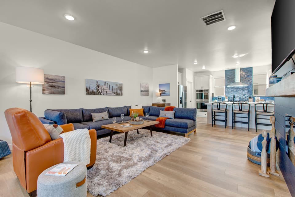 Spacious Great Room
