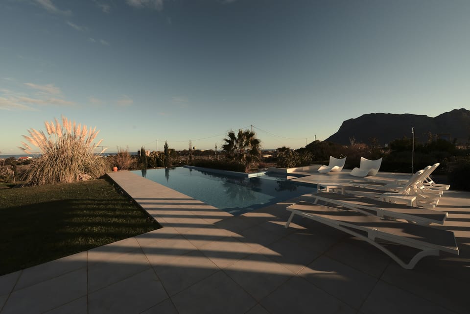 Villa Gardenia pool area
