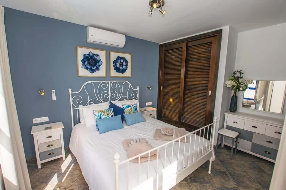Casa Gecko (LH224) - Master Bedroom with Air Conditioning