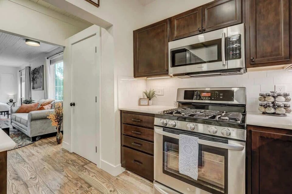 Enjoy the gas range to make all of your favorite dishes from the comfort of your own "home"!