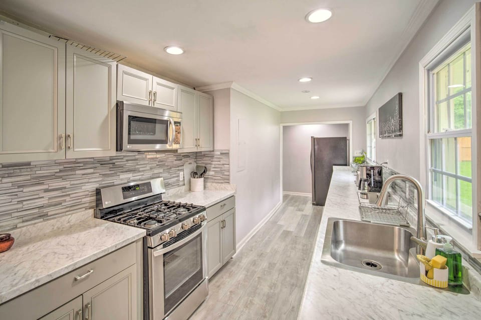 Kitchen | Drip Coffee Maker | Toaster