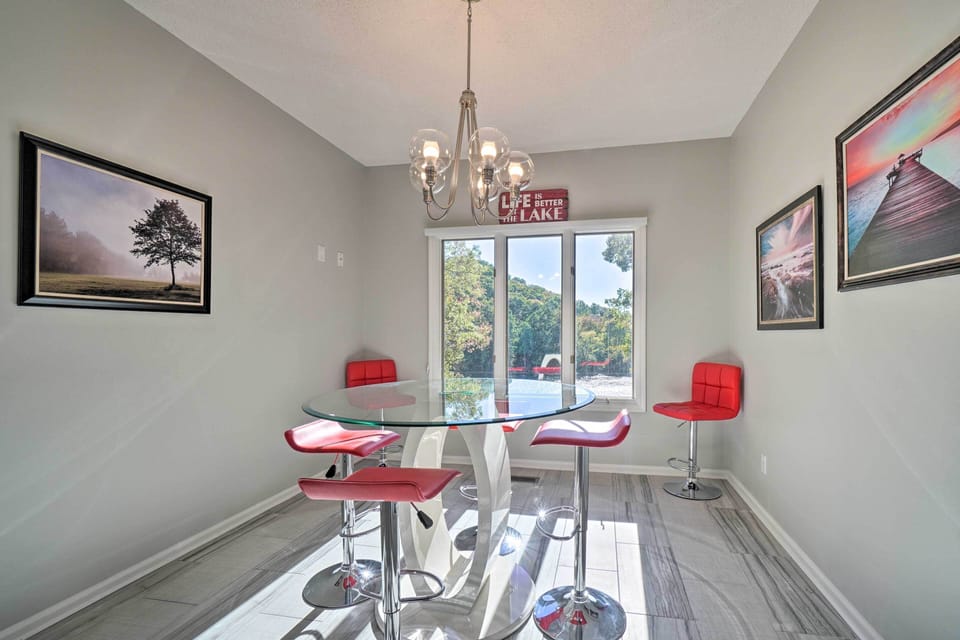 Dining Area | 1st Floor