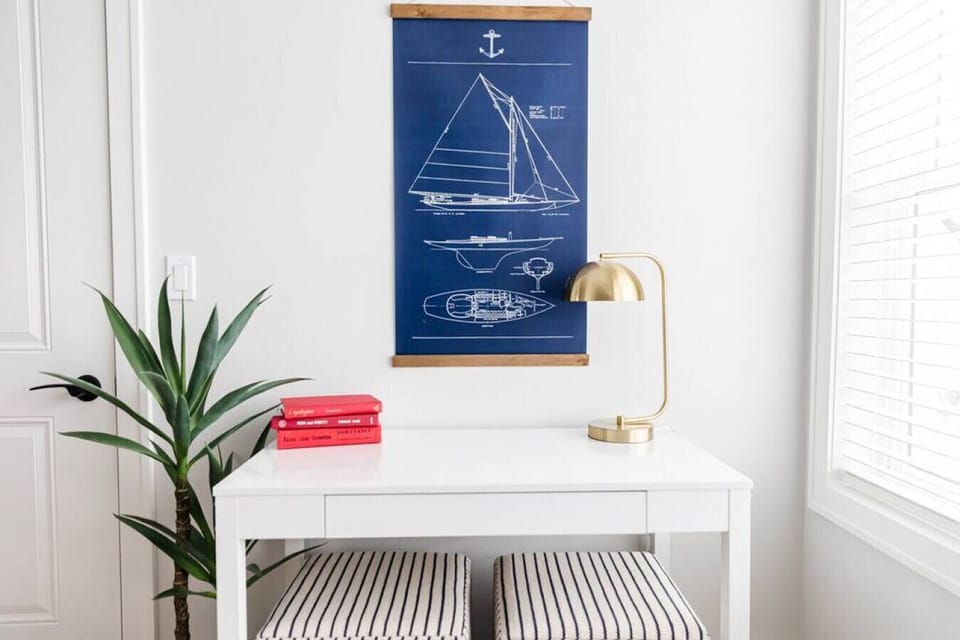 Desk Area in hallway