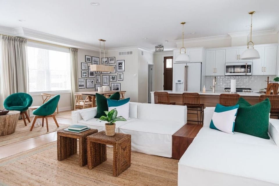 Welcome to Drift Away 1st floor