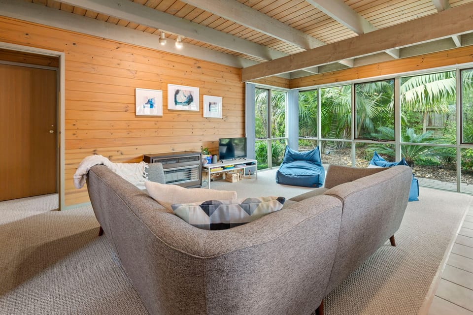 2nd Living Area