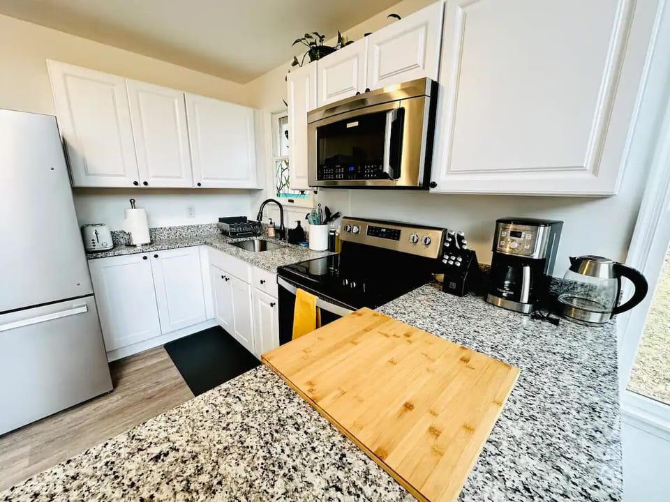 A view of the Kitchen.