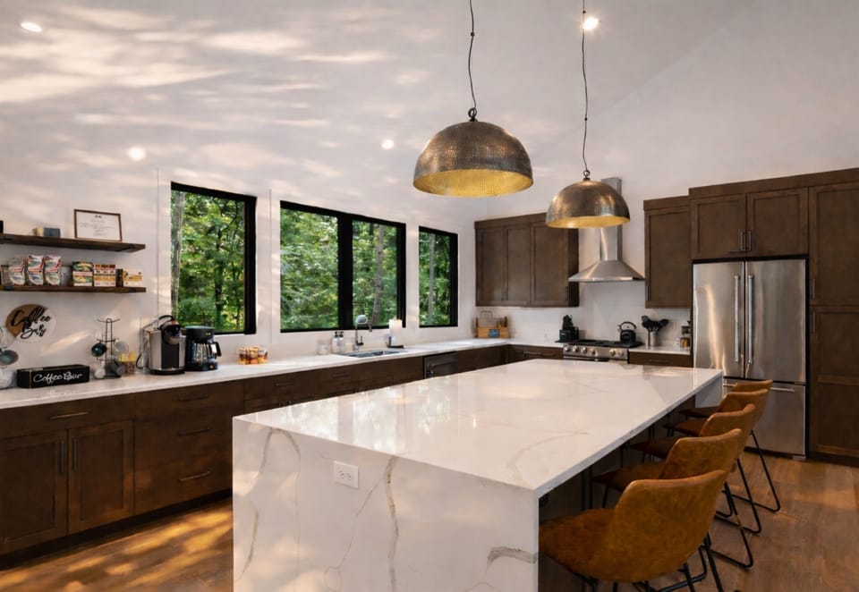 With its sleek finishes and open layout, this fully equipped kitchen is both functional and stylish.