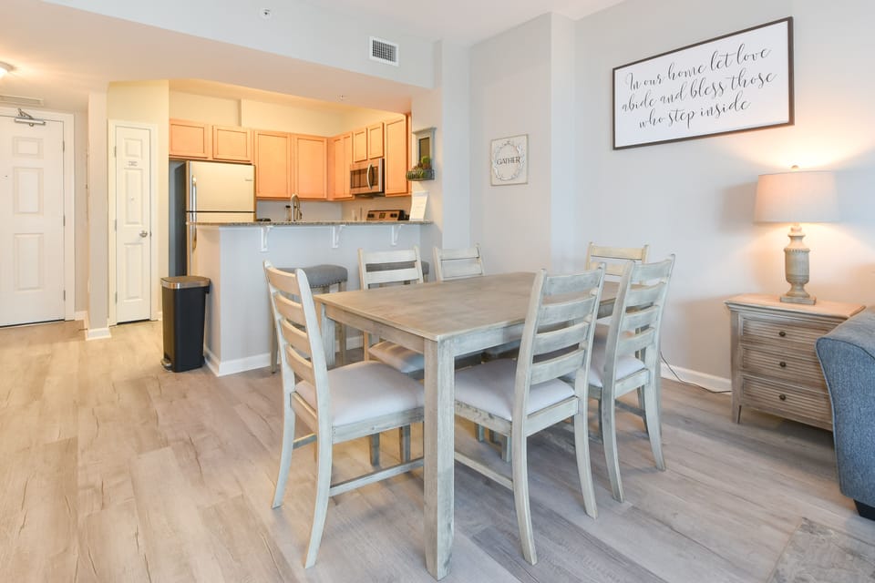 The Palms of Destin 2403 - Dining Area