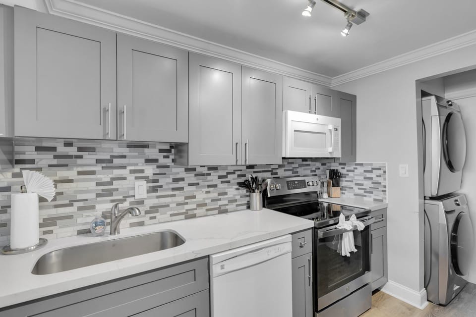 Washer & Dryer In-Unit