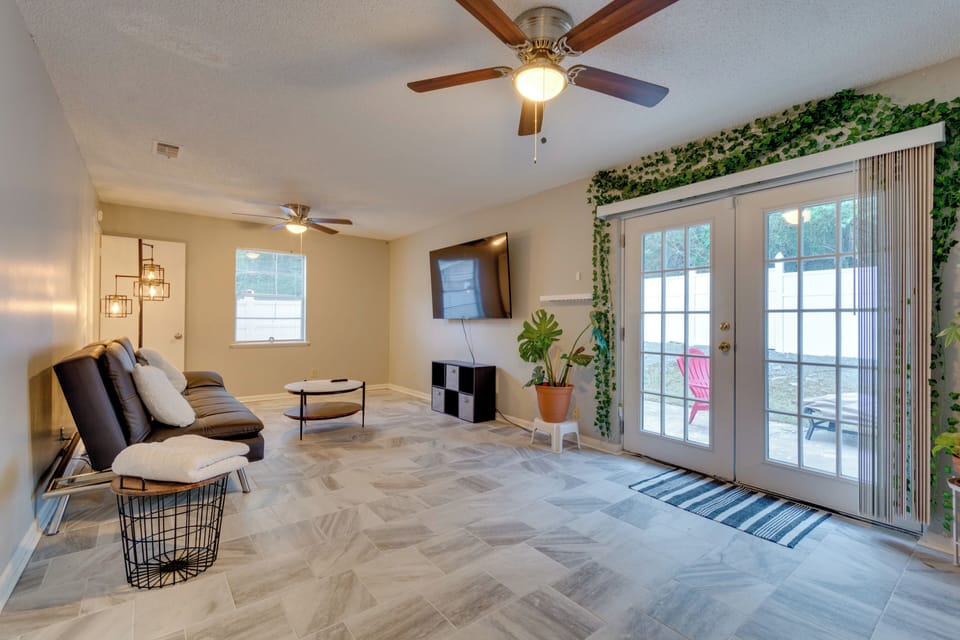 Little Rock Vacation Rental | 3BR | 2BA | 3 Entry Steps | 1,700 Sq Ft