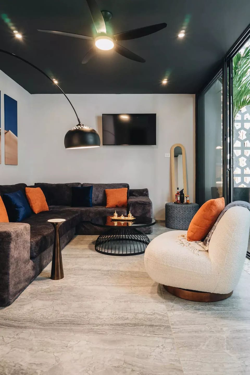 Living room w/ home bar