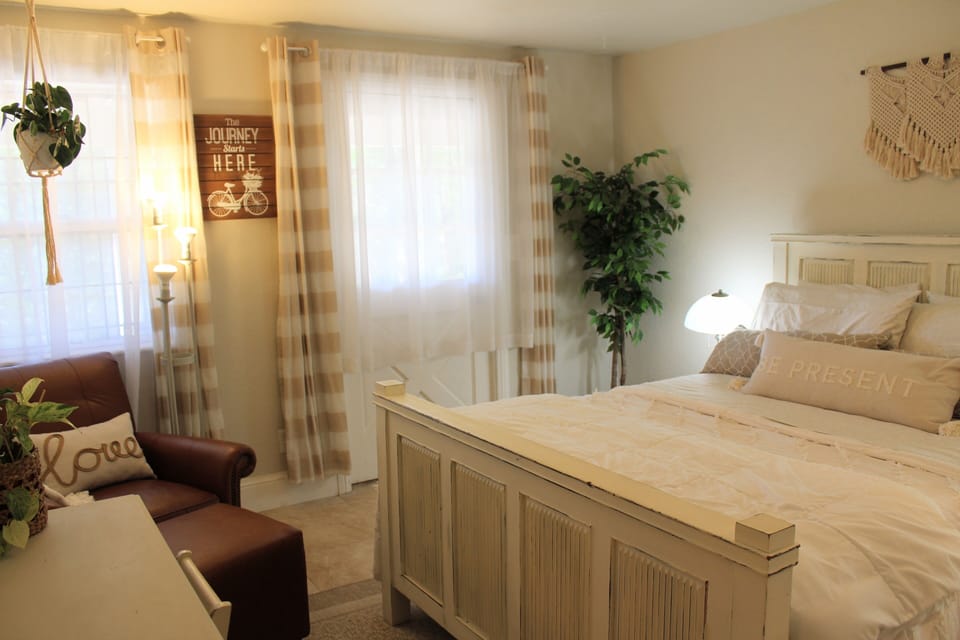 Queen size bed