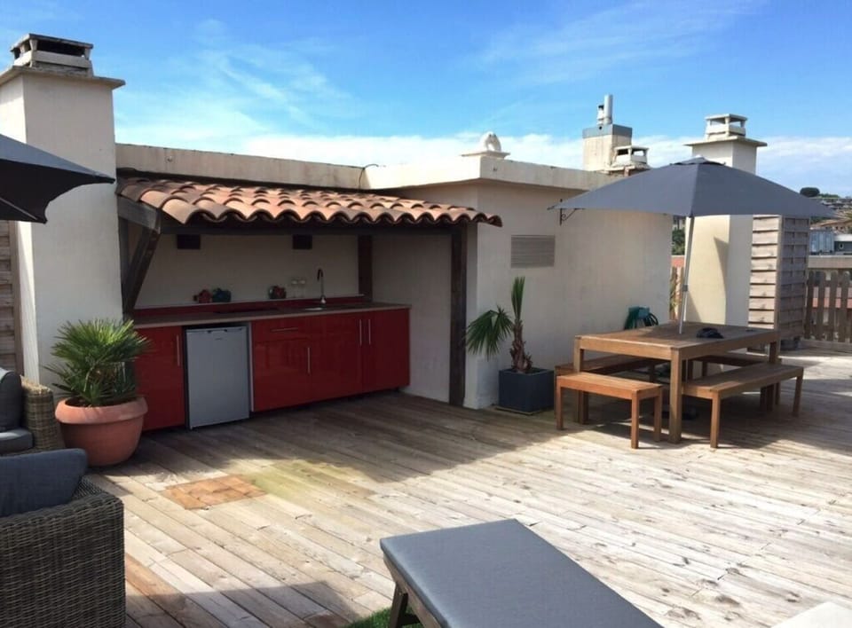 Terrace with kitchenette
