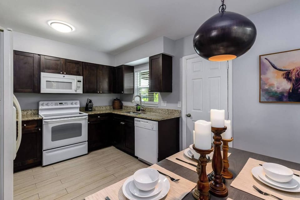 The kitchen and dining area table. 