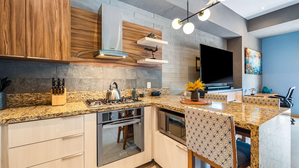 Kitchen fully equipped with everything you may need to cook