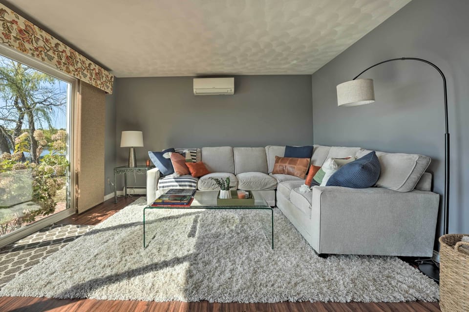 Delton Vacation Rental | 4BR | 3.5BA | Steps Required For Access | 2,850 Sq Ft