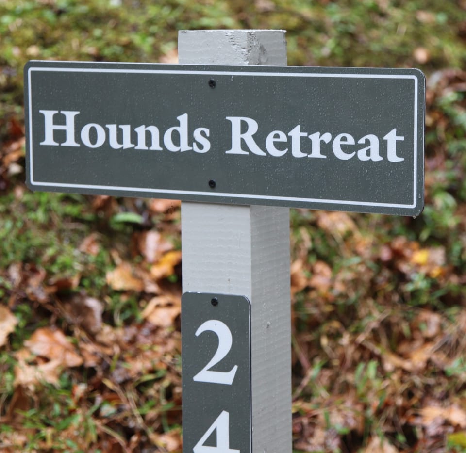 Hounds Retreat at Leatherwood Mountains