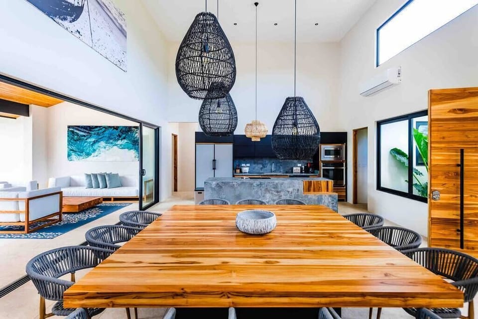 Dinning area (1)