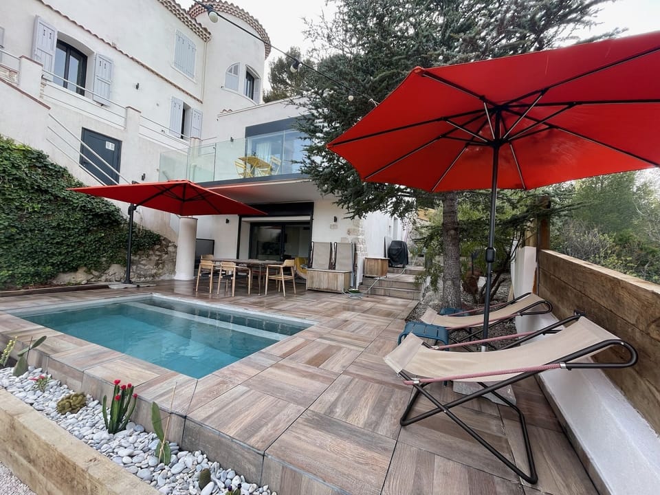 Bestouan Beach Suite with pool and sea view