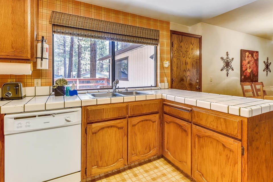 mainlevel-kitchen-blazar_220512_0911