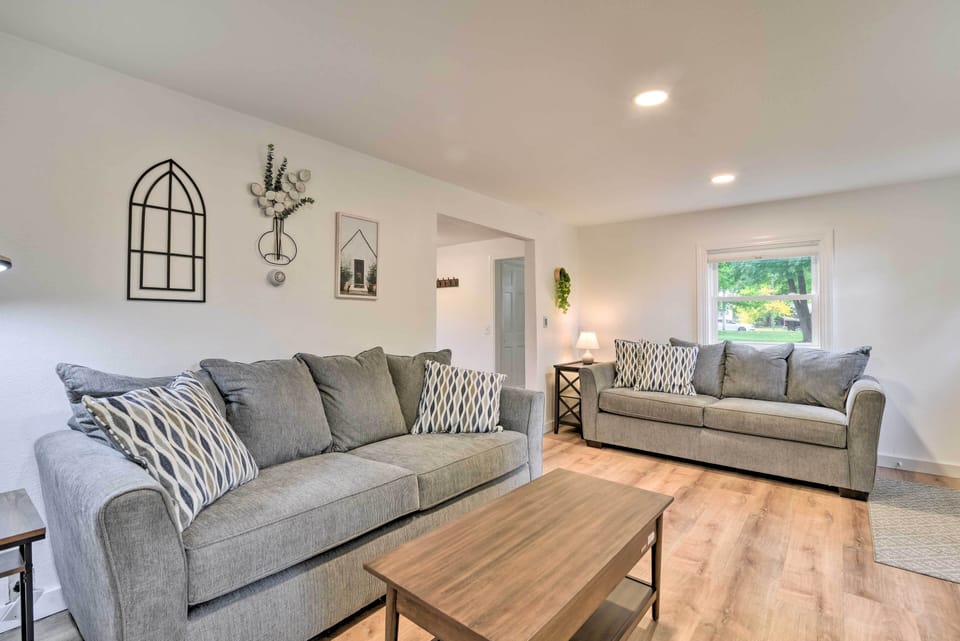 Mount Pleasant Vacation Rental | 3BR | 2BA | 1,200 Sq Ft | Stairs Required