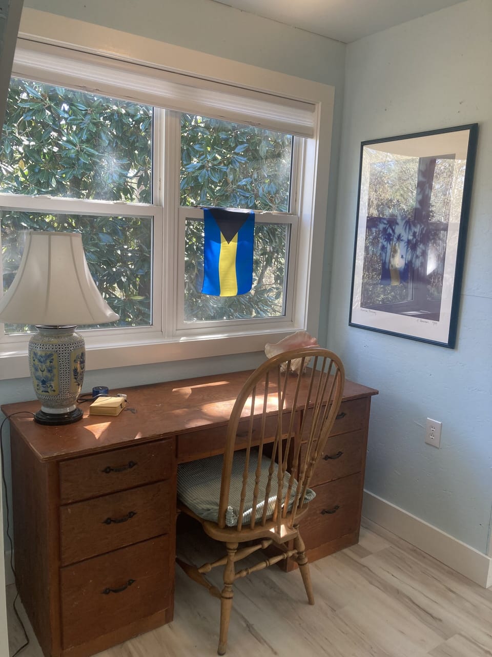 Full size desk