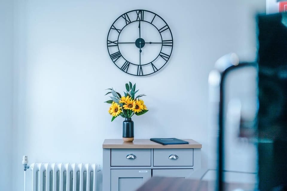 The kitchen is equipped with everything you need for a short or long stay in Chester.