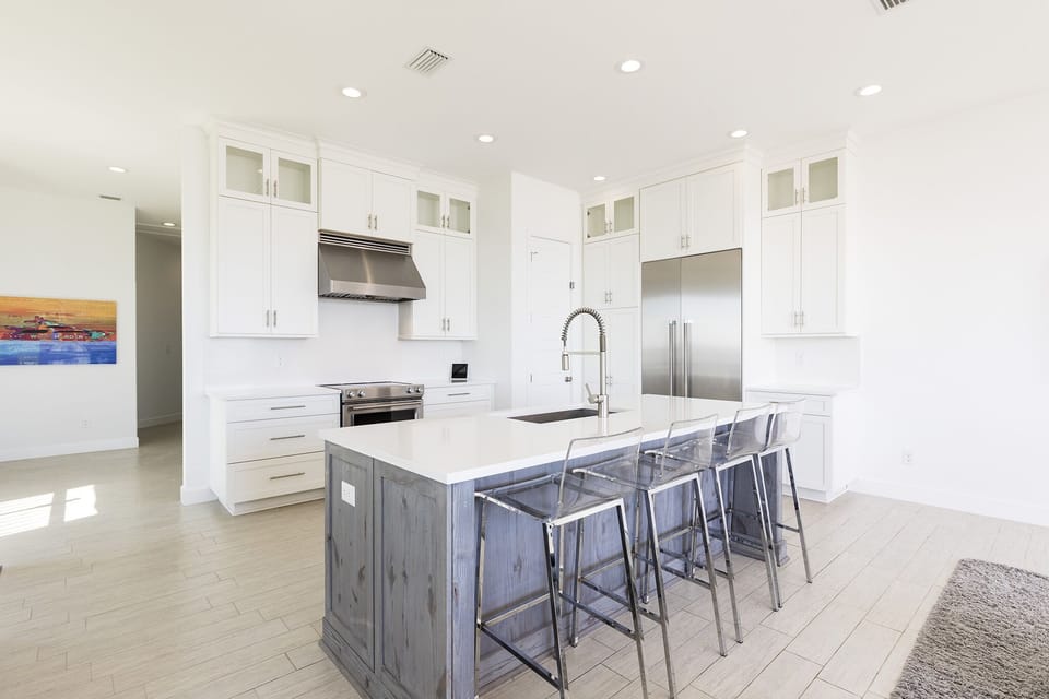 Fully Equipped Kitchen with Stainless Steel Appliances