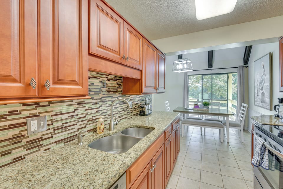 Kitchen | Pots & Pans | Cooking Utensils | Toaster | Spices