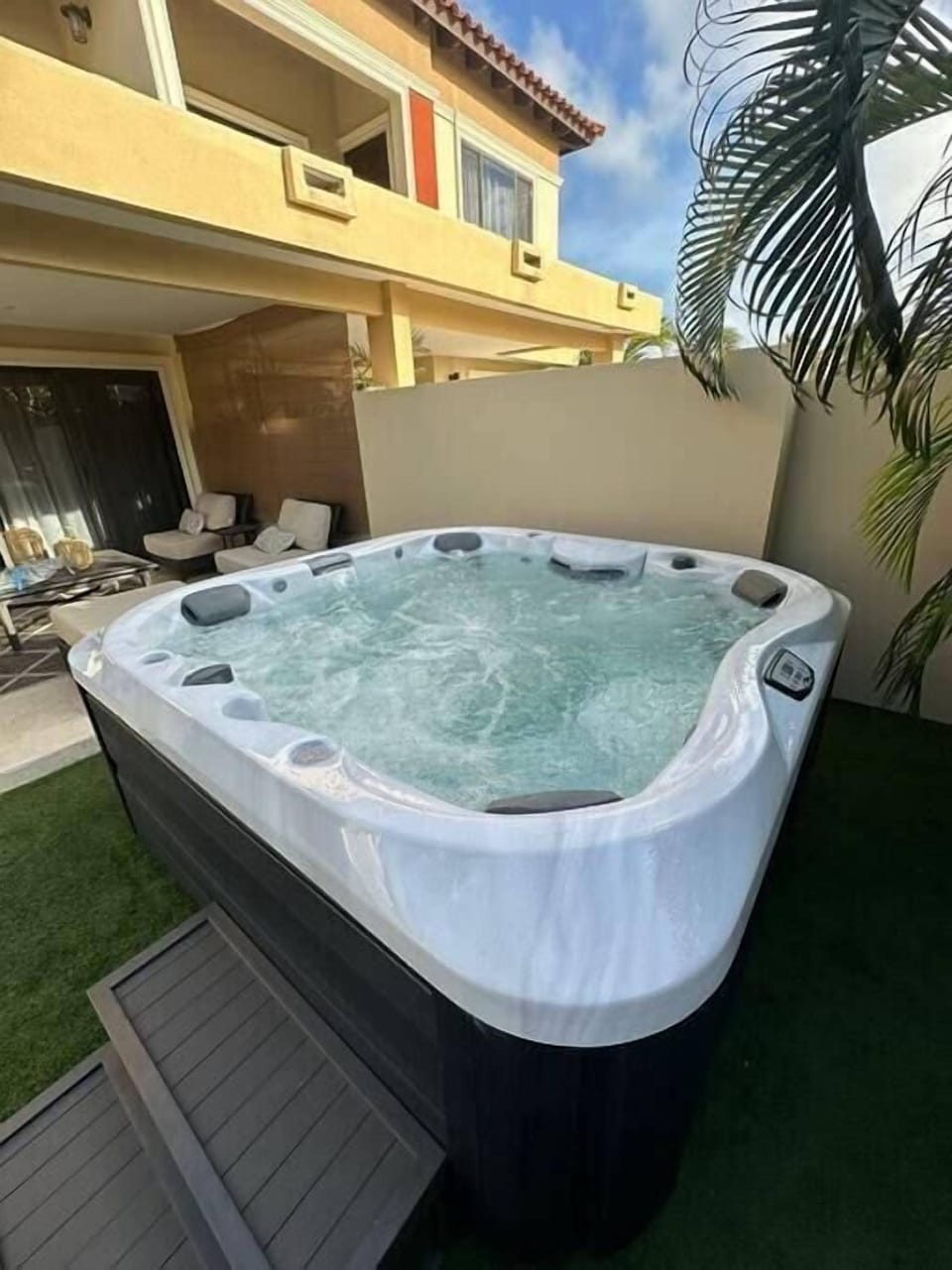 Hot tub
