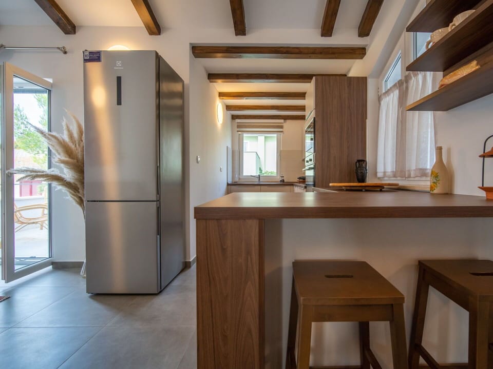 Furniture, Table, Property, Building, Cabinetry, Wood, Interior Design, Flooring, House, Floor