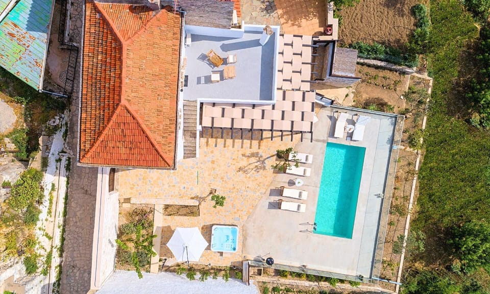 Area that directly surrounds the property. Villa Barozziana | HotelPraxis Group