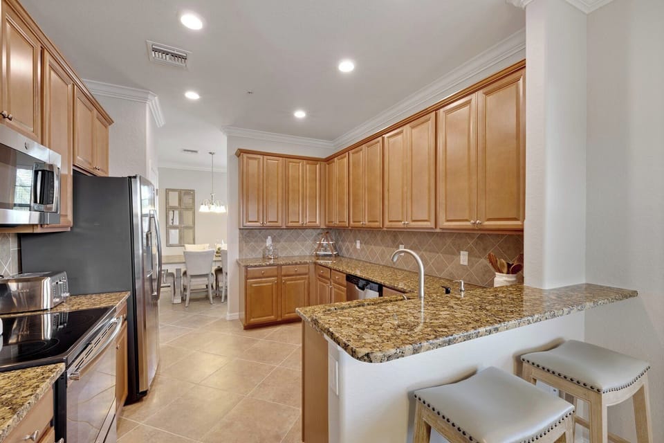 Breakfast Bar - Room for 2